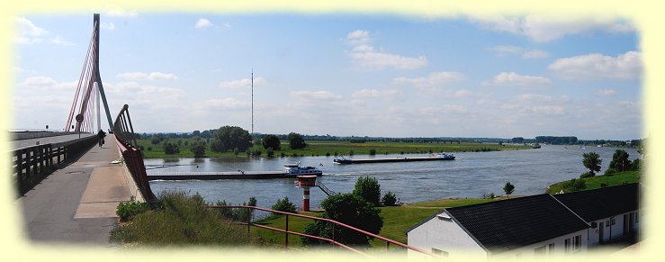 Wesel - altes Wasserwerk mit Rheinbrcke