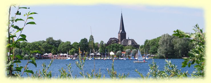 Vynen mit St. Martin Kirche.