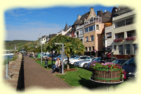 Uferpromenade in Zell