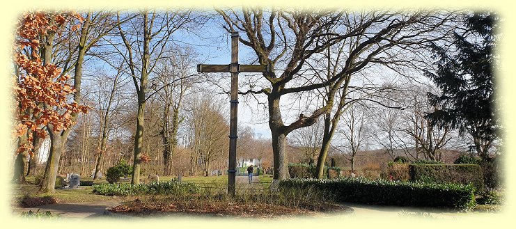 Holzkreuz evg. Friedhof