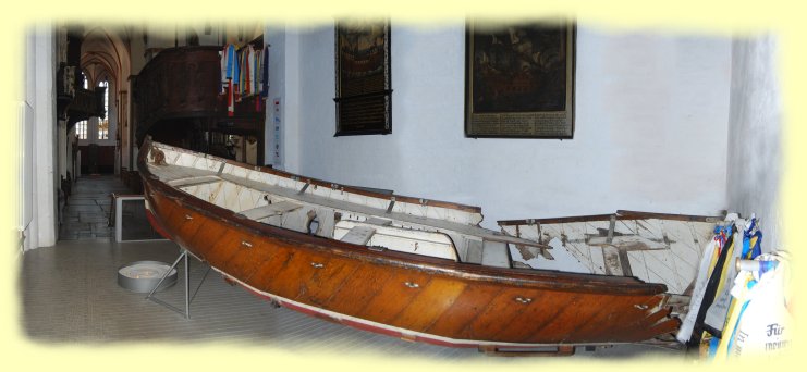 Lbeck -- St.-Jakobi-Kirche - Rettungsboot der Pamir