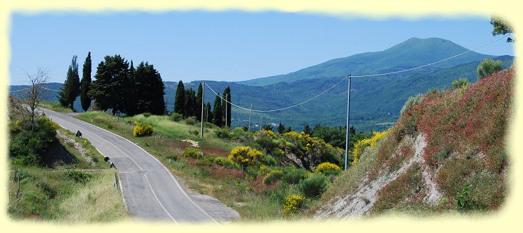 Panoramastrae zwischen La Vittoria und Le Conie