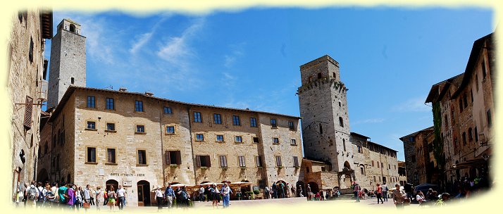 San Gimignano - Piazza della Cisterna - 2013