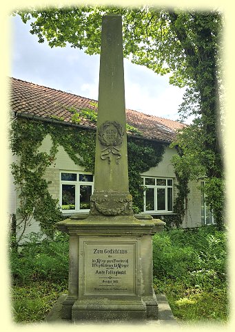 Bad Fallingbostel - Megalithpark - Kriegerdenkmal