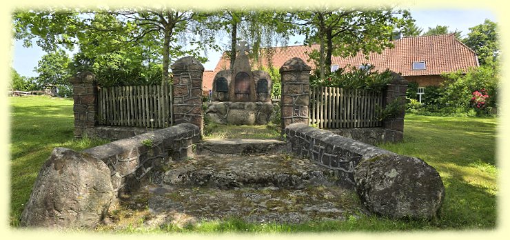 Hollige - Ehrenmal Hollige - Ehrenmal