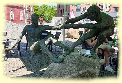 Soltau - Findling mit Ringern Soltau - Findling mit Ringern