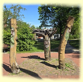 Soltau - Holzskulpturengruppe Soltau - Holzskulpturengruppe